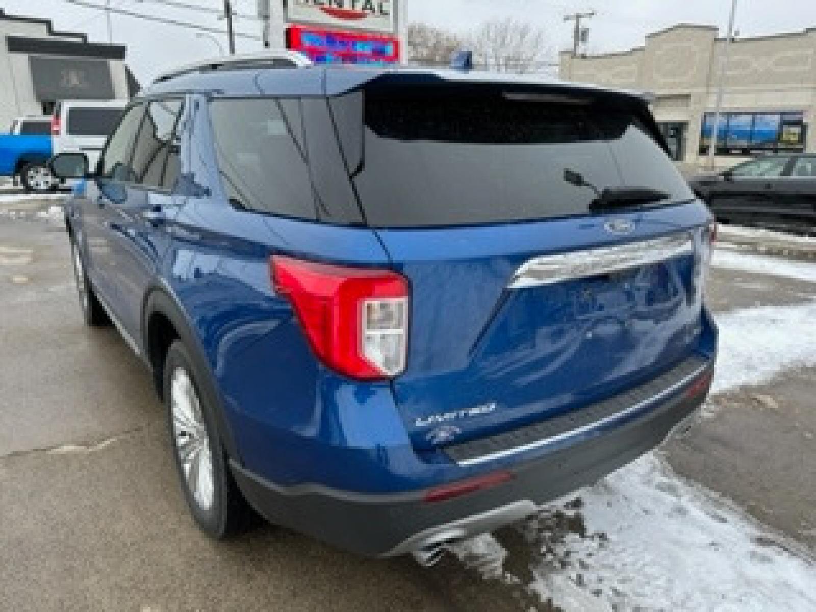 2020 BLUE Ford Explorer Hybrid Limited AWD (1FM5K8FW0LG) with an 3.3L V6 DOHC 24V HYBRID engine, 10A transmission, located at 3200 1st Avenue North, Billings, MT, 59101, (406) 245-9055, 45.779270, -108.510742 - Absolutely Gorgeous Hybrid Luxury Limited AWD SUV. Low Mileage, Power Leather Heated and Cooled Seats, Power Windows, Power Door Locks, Driver Alert System, Alloy Wheels, Roof Rack, Keyless Remote Entry, Active Cruise Control, Tilt Steering Column, 3rd Row Seating, Only 21,200 Miles and Much More! - Photo #6