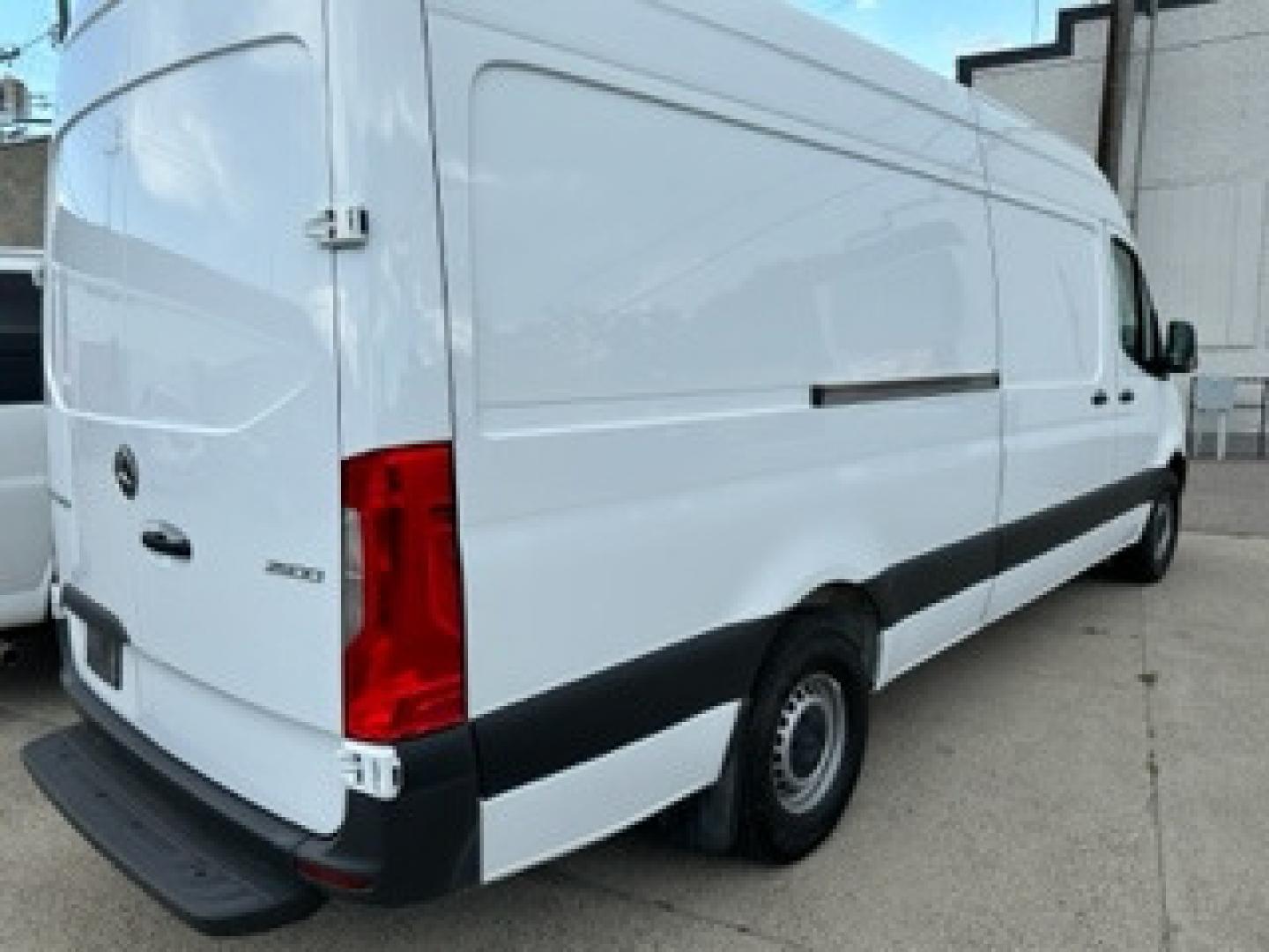 2022 White Mercedes-Benz Sprinter 2500 170-in. WB (W1Y40CHY6NT) with an 2.0L L4 engine, 7A transmission, located at 3200 1st Avenue North, Billings, MT, 59101, (406) 245-9055, 45.779270, -108.510742 - Super Hard to Find Sprinter Van with Only 10,500 Miles! Extended 170" Wheel Base, High Roof, Power Windows, Power Door Locks, Air Conditioning and Much More! CarFax Dealer. Auto Brokers of Montana/AA&A Auto Rental/Fox Car Rental Billings - Photo#4