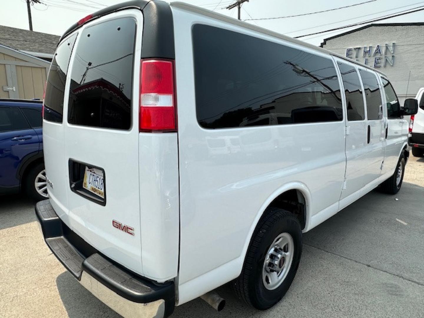 2020 /Gray Cloth GMC Savana LT 3500 Ext. (1GJZ7PFG1L1) with an 6.0L V8 OHV 16V FFV engine, 6A transmission, located at 3200 1st Avenue North, Billings, MT, 59101, (406) 245-9055, 45.779270, -108.510742 - Another of Our Off-Lease Rental Vans with Low Mileage. Power Windows, Power Door Locks, Tilt Steering Column, Cruise Control, Rear Heat and Air Conditioning, 6.0 Liter Engine, Extended Wheel Base, 12 passenger Package and Only 40,325 Miles! CarFax Dealer Auto Brokers of Montana/AA&A Auto Rental/F - Photo#4