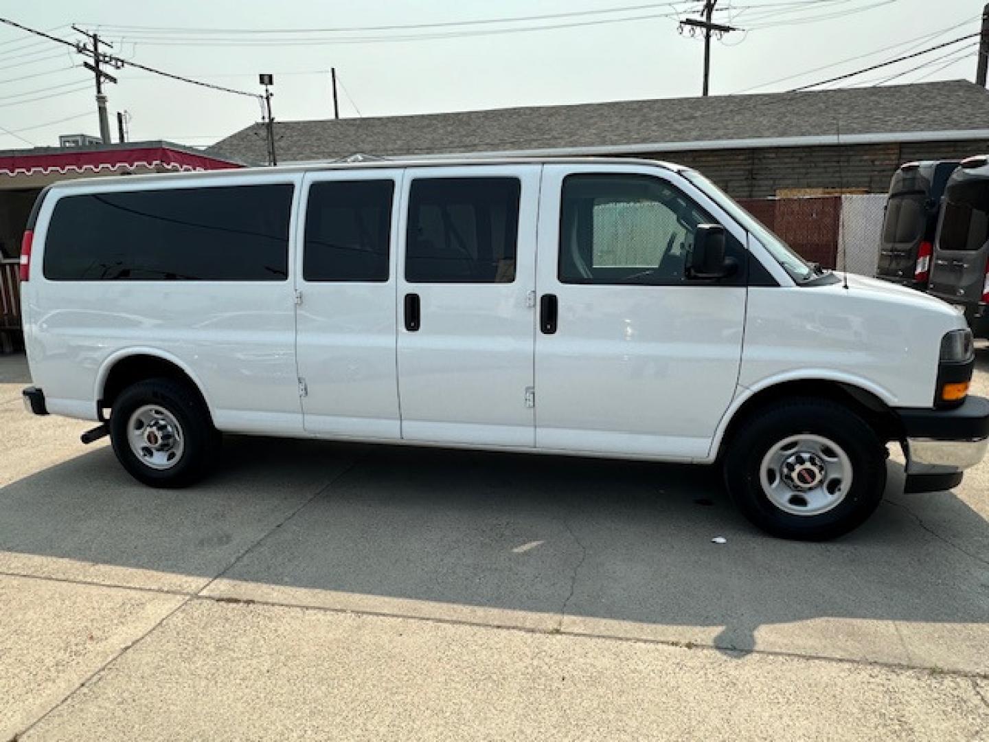 2020 /Gray Cloth GMC Savana LT 3500 Ext. (1GJZ7PFG1L1) with an 6.0L V8 OHV 16V FFV engine, 6A transmission, located at 3200 1st Avenue North, Billings, MT, 59101, (406) 245-9055, 45.779270, -108.510742 - Another of Our Off-Lease Rental Vans with Low Mileage. Power Windows, Power Door Locks, Tilt Steering Column, Cruise Control, Rear Heat and Air Conditioning, 6.0 Liter Engine, Extended Wheel Base, 12 passenger Package and Only 40,325 Miles! CarFax Dealer Auto Brokers of Montana/AA&A Auto Rental/F - Photo#3